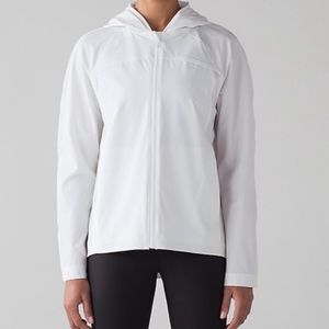 Lululemon on the fly jacket